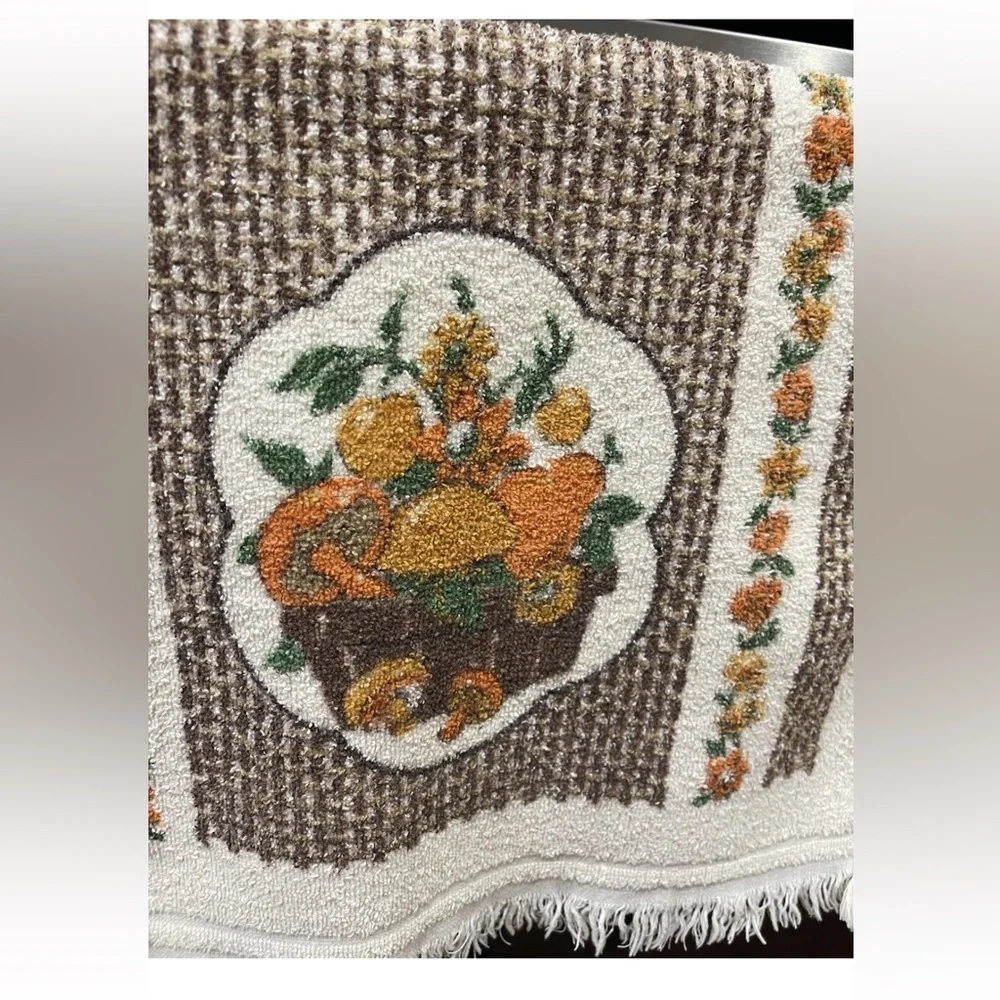 Cannon vintage cotton blend kitchen towel Autumn‎ colors mushrooms flowers 24x14